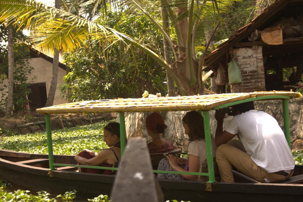 Thoms Beach Homestay Alappuzha المظهر الخارجي الصورة